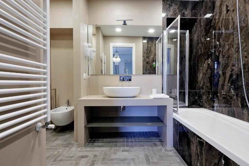 רומא Boutique Suites Della Croce מראה חיצוני תמונה